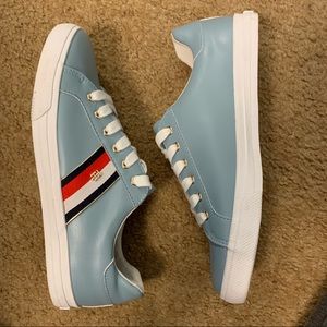 NWT Tommy Hilfiger Leather Sneakers Sz 10